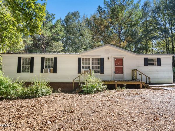 62 Carlisle Road, Sarah, MS 38665