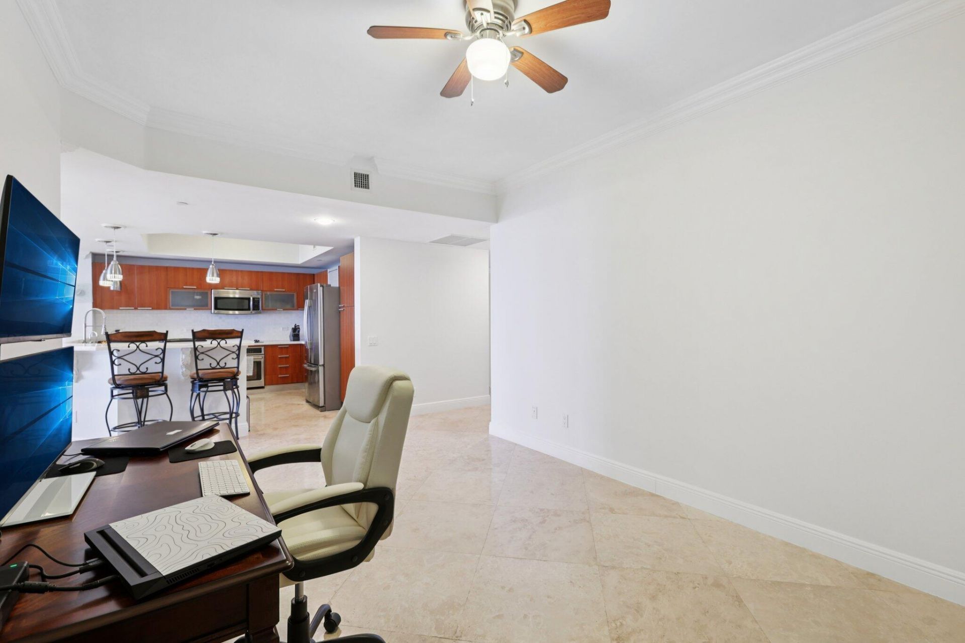 2640 Lake Shore Drive, Unit 1809, Riviera Beach, FL 33404 Photo