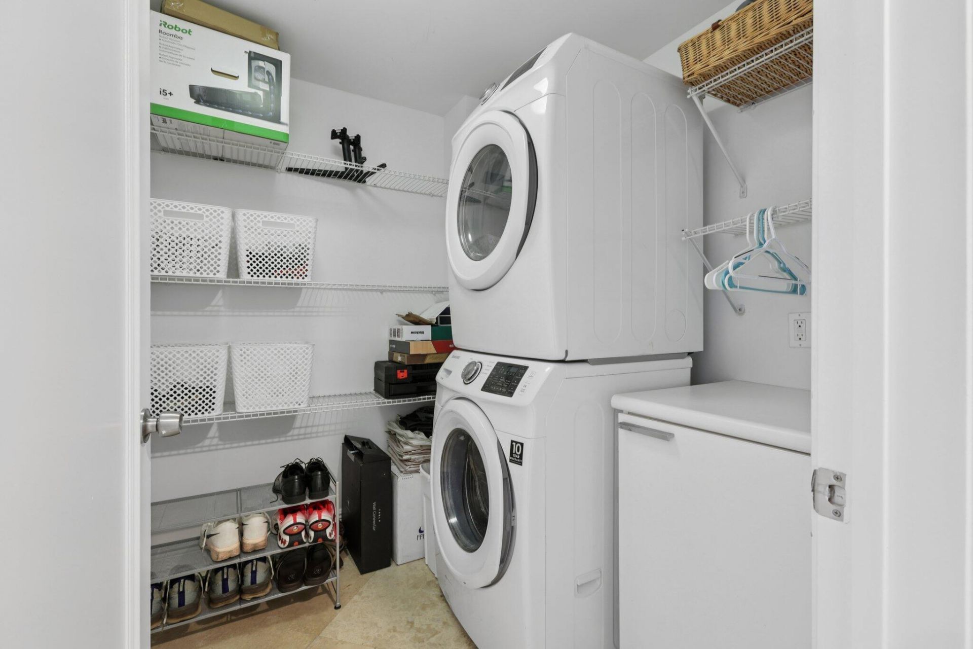 2640 Lake Shore Drive, Unit 1809, Riviera Beach, FL 33404 Photo