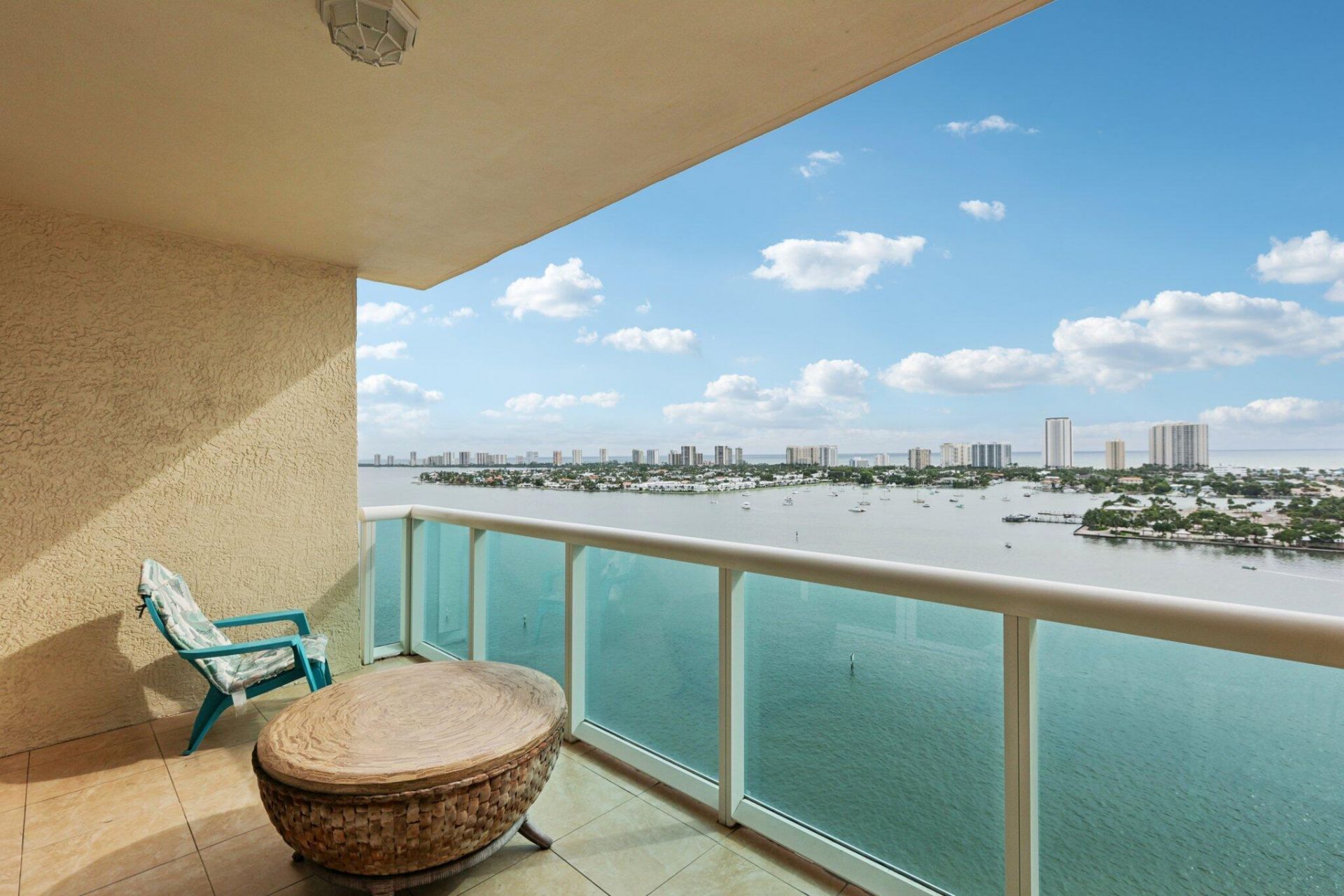 2640 Lake Shore Drive, Unit 1809, Riviera Beach, FL 33404 Photo