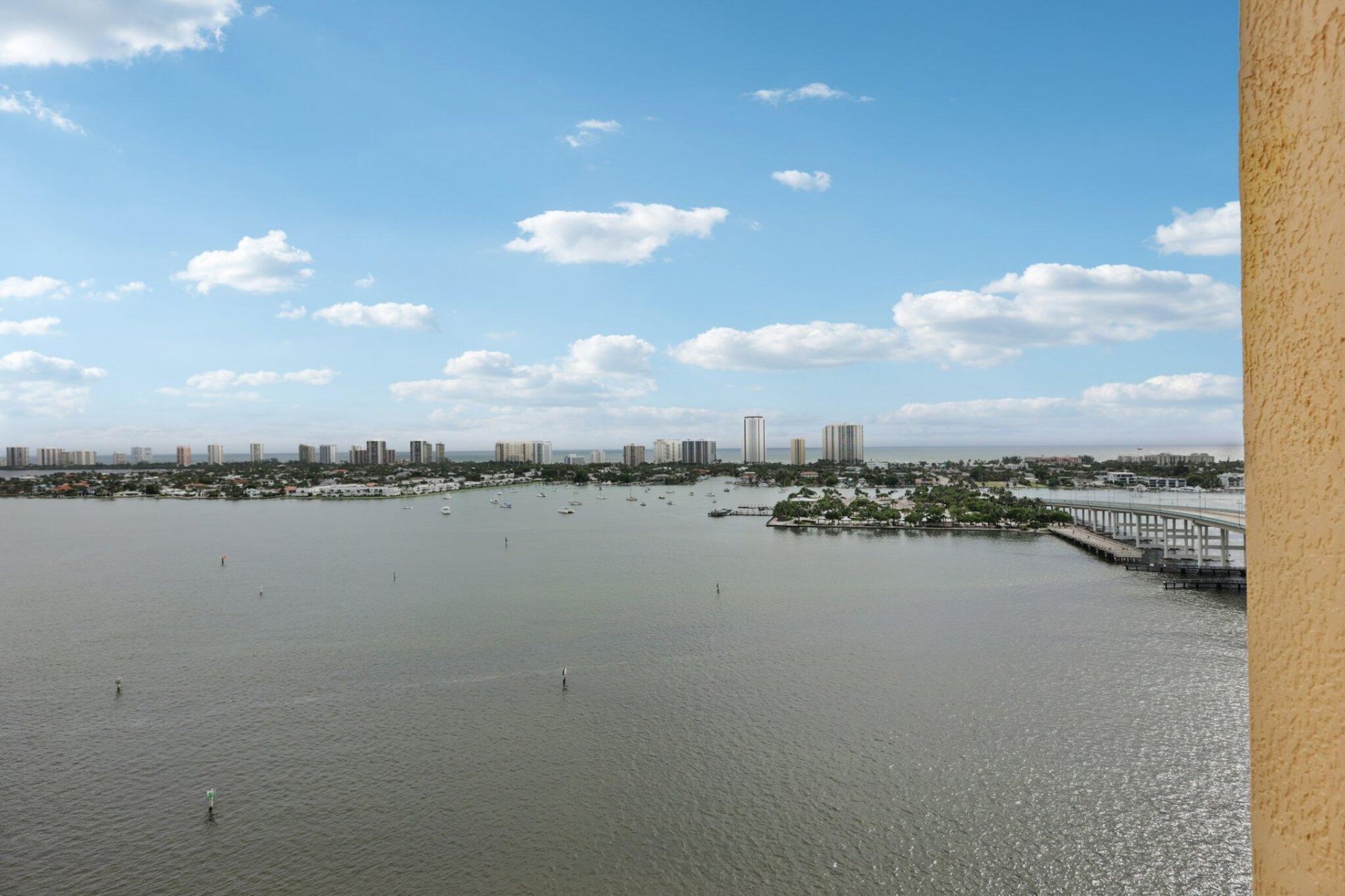 2640 Lake Shore Drive, Unit 1809, Riviera Beach, FL 33404 Photo