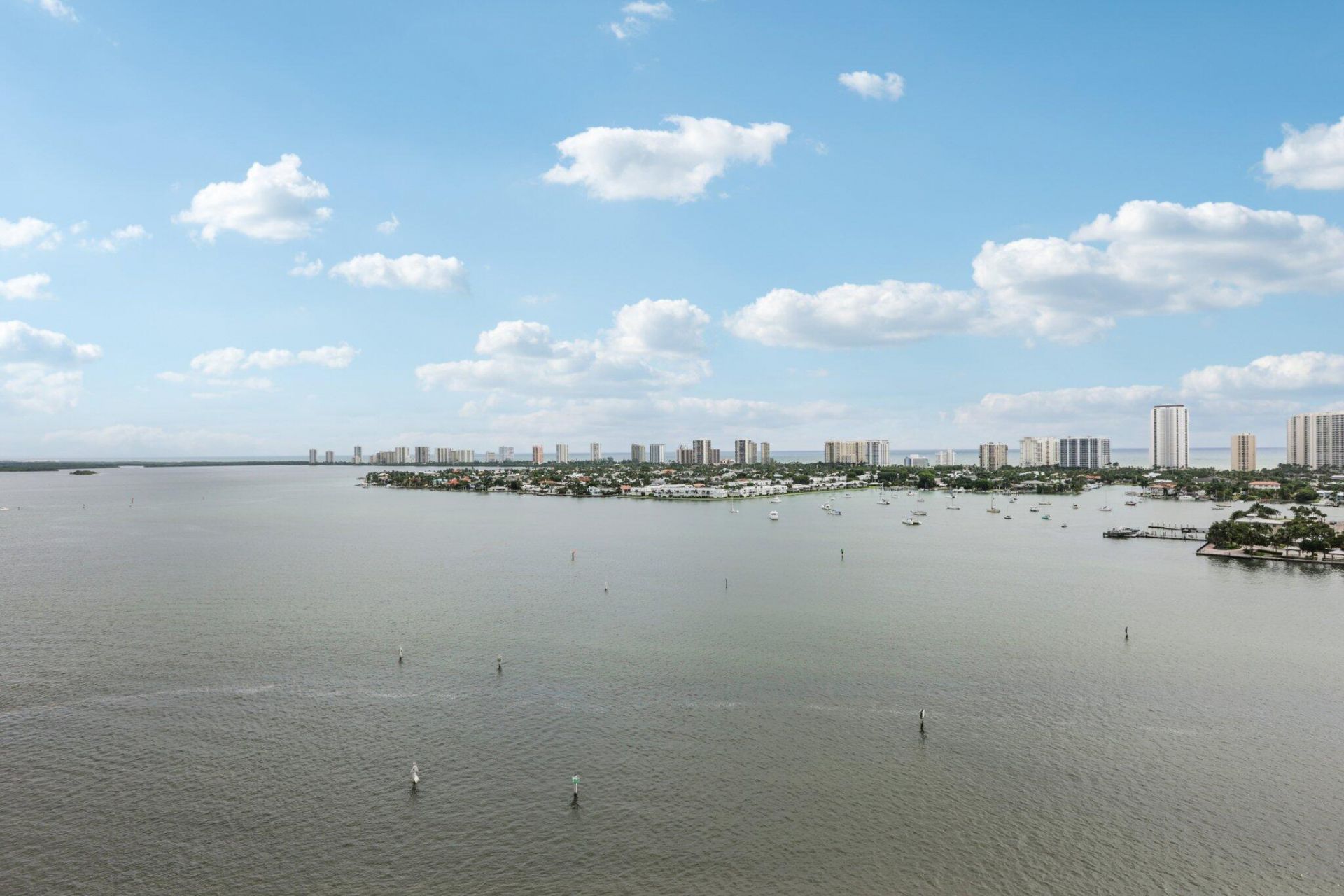 2640 Lake Shore Drive, Unit 1809, Riviera Beach, FL 33404 Photo