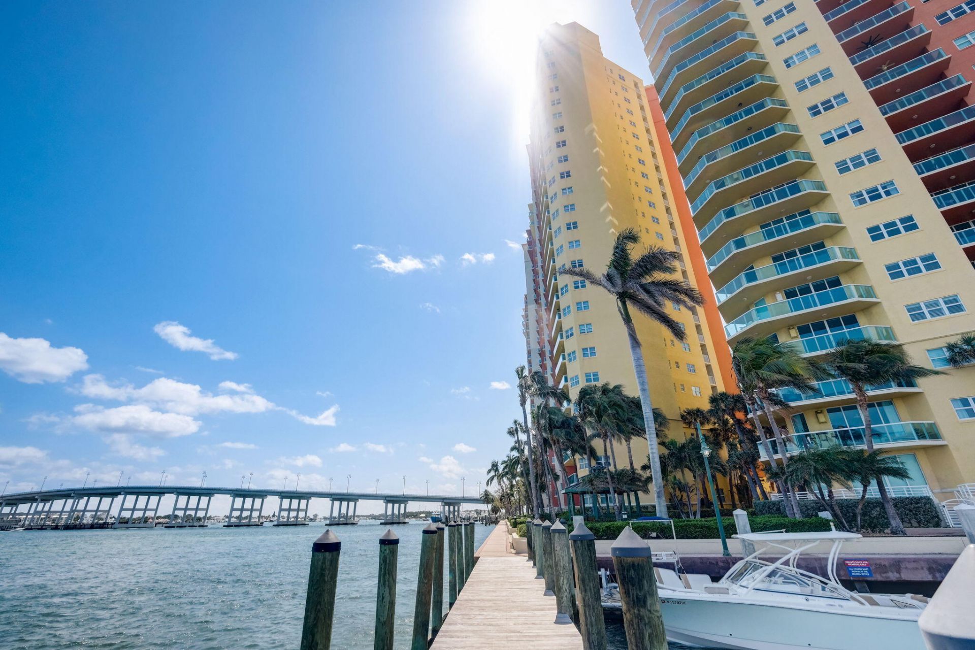 2640 Lake Shore Drive, Unit 1809, Riviera Beach, FL 33404 Photo