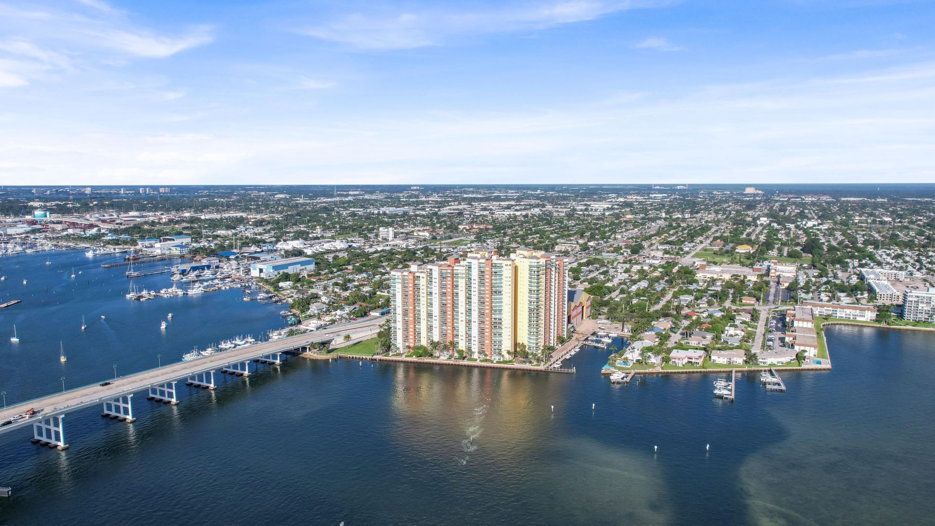 2640 Lake Shore Drive, Unit 1809, Riviera Beach, FL 33404 Photo