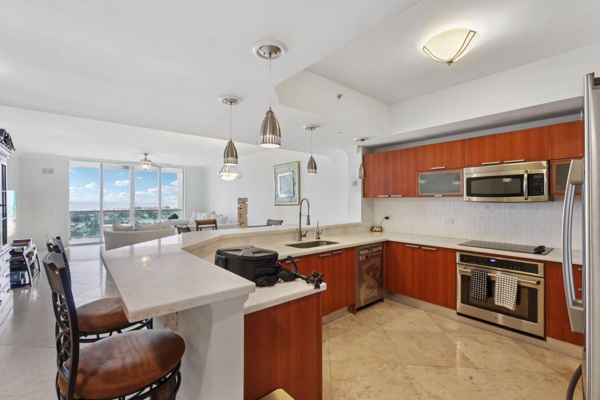 2640 Lake Shore Drive, Unit 1809, Riviera Beach, FL 33404 Photo