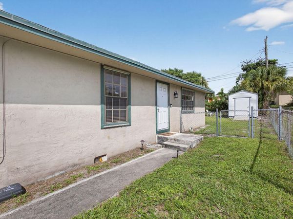 1332 W 33rd Street, Riviera Beach, FL 33404