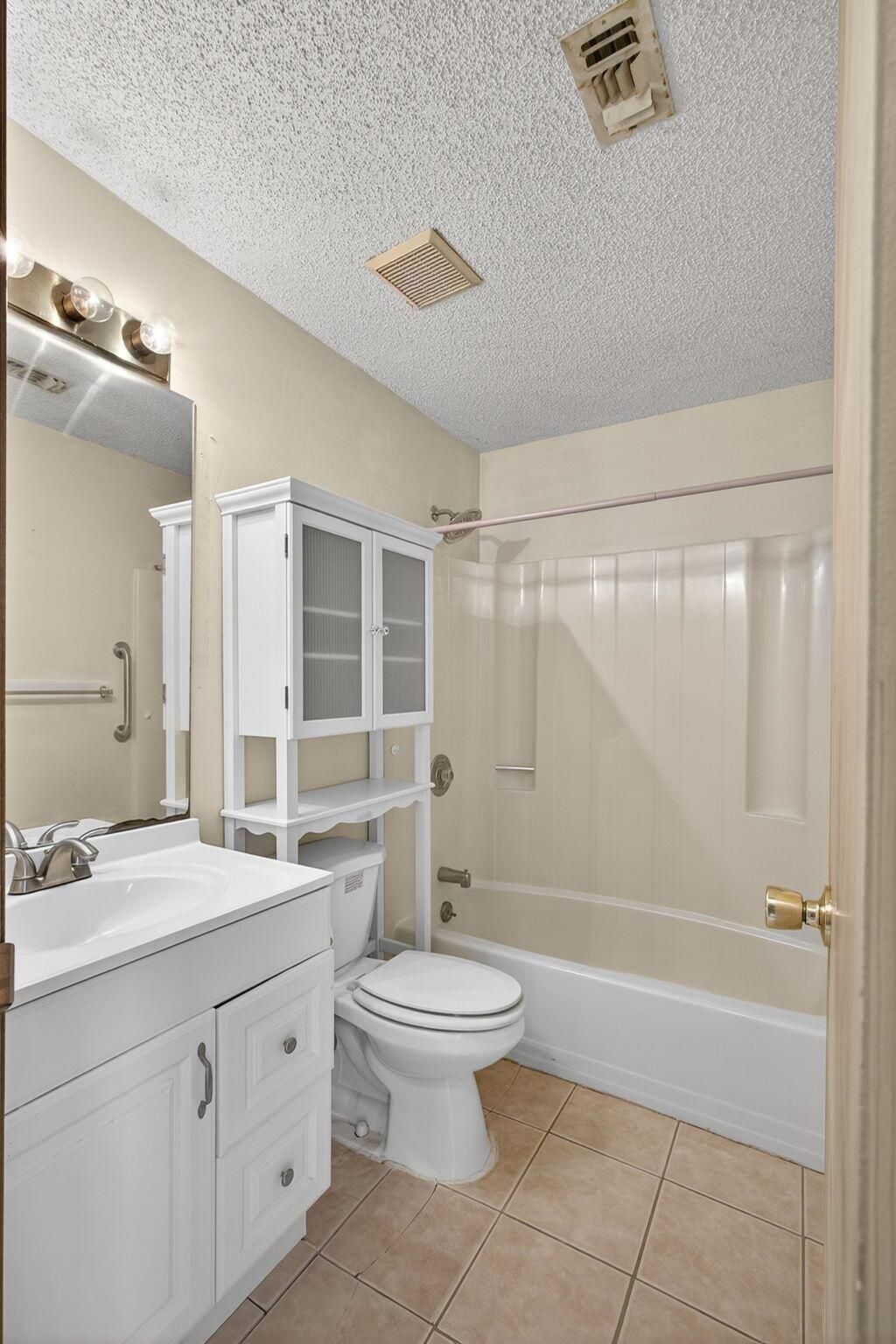 1332 W 33rd Street, Riviera Beach, FL 33404 Photo