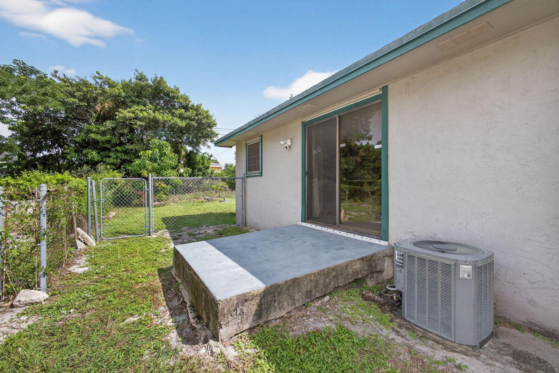 1332 W 33rd Street, Riviera Beach, FL 33404 Photo