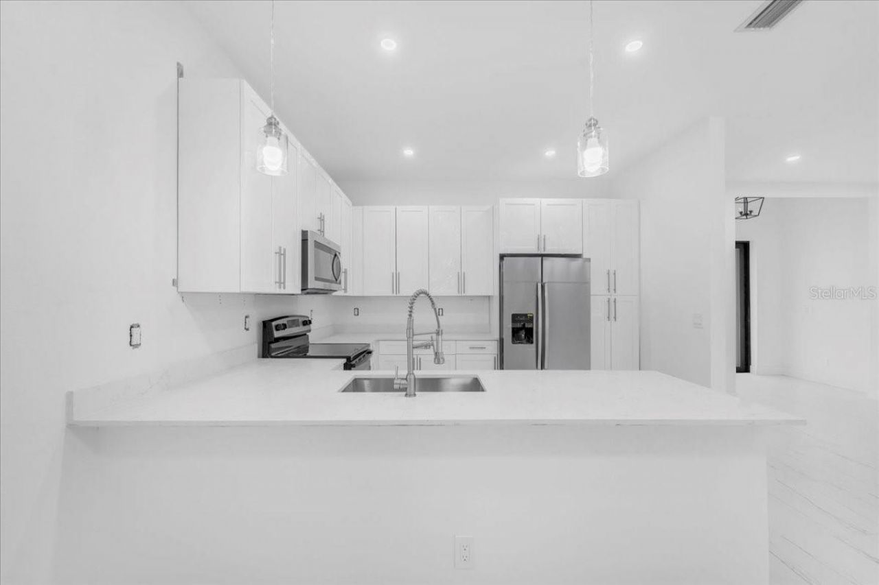 2513 NW 9th Avenue, Cape Coral, FL 33993 Photo