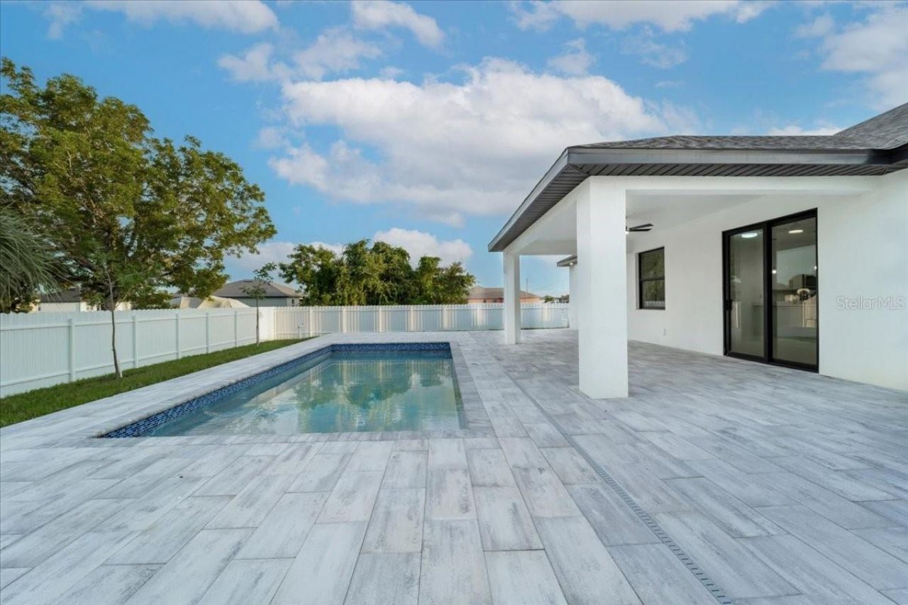 2513 NW 9th Avenue, Cape Coral, FL 33993 Photo