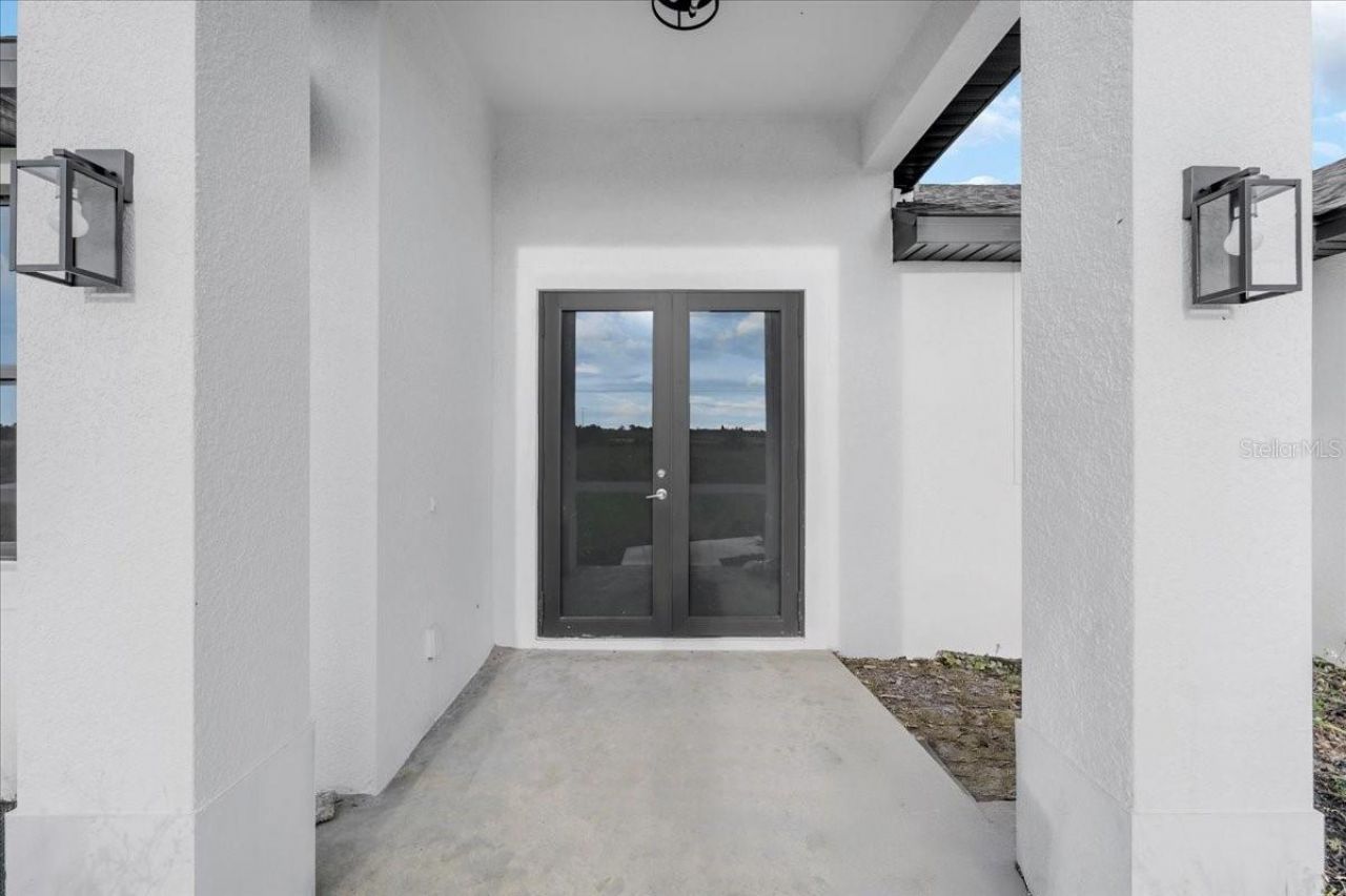 2513 NW 9th Avenue, Cape Coral, FL 33993 Photo