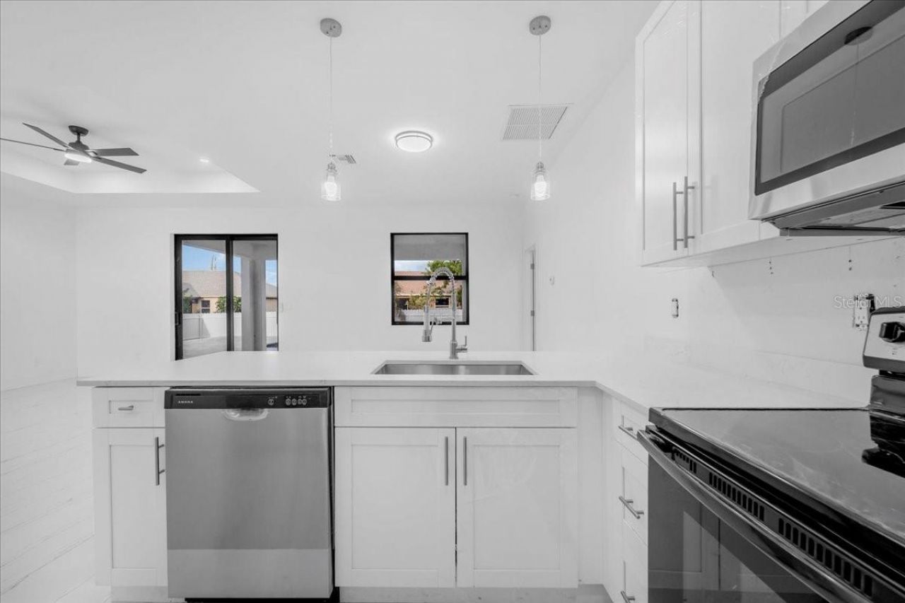 2513 NW 9th Avenue, Cape Coral, FL 33993 Photo