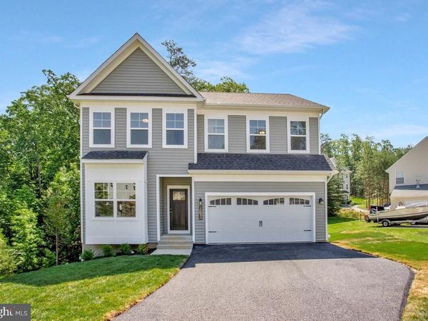 404 WARWICK, EDGEWATER, MD 21037