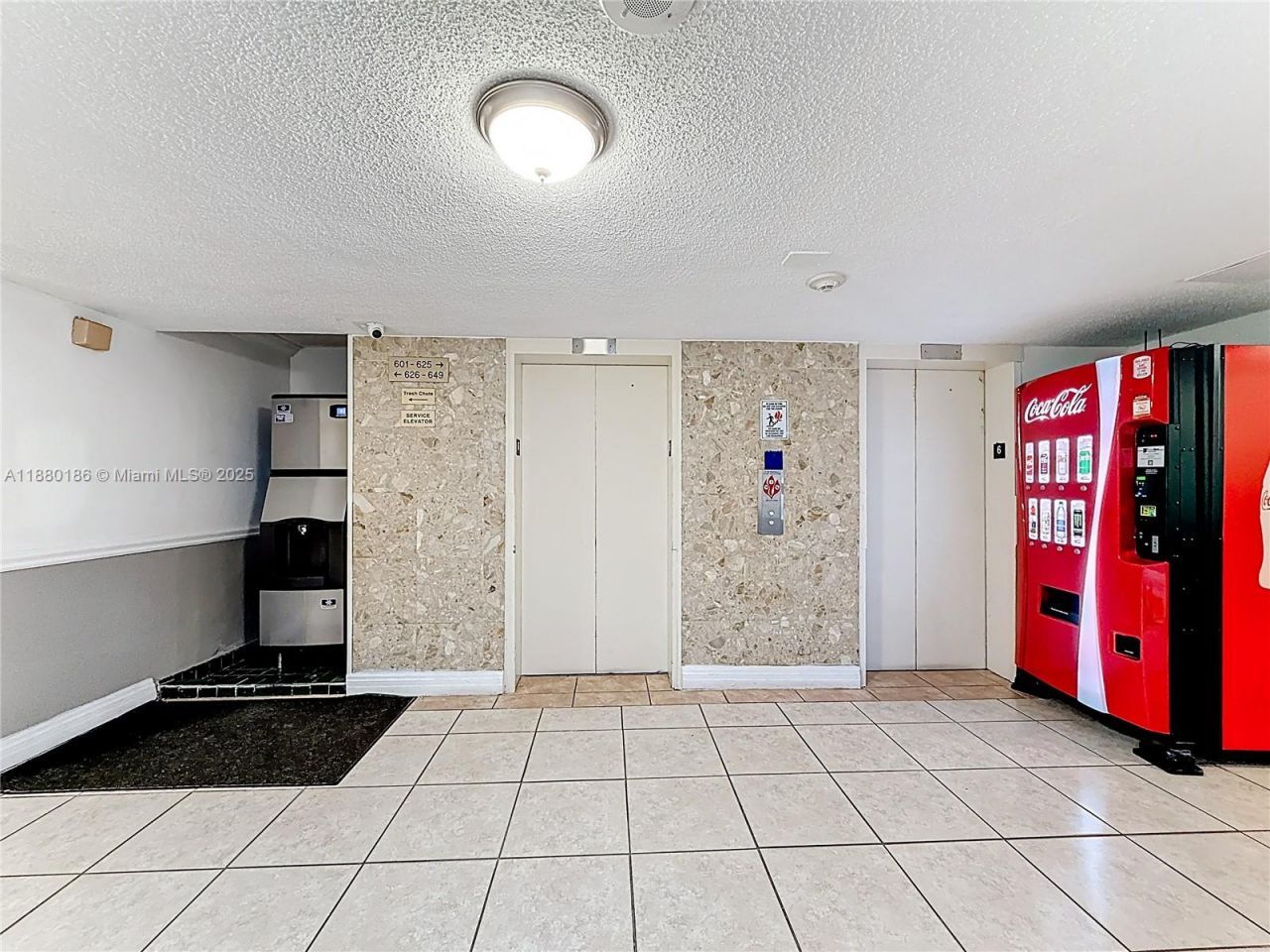 19201 Collins Ave, Unit 636, Sunny Isles Beach, FL 33160 Photo