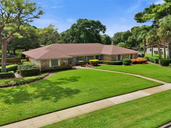 1021 Grandview Blvd, Fort Pierce, FL 34982