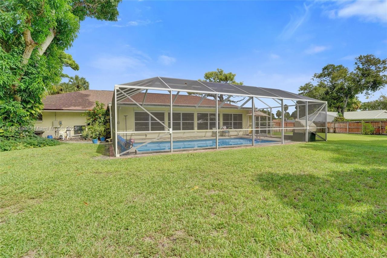 1021 Grandview Blvd, Fort Pierce, FL 34982 Photo