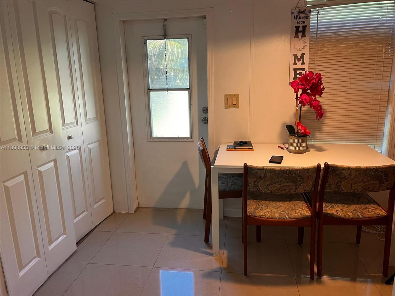 909 SW 131 Way, Davie, FL 33325 Photo