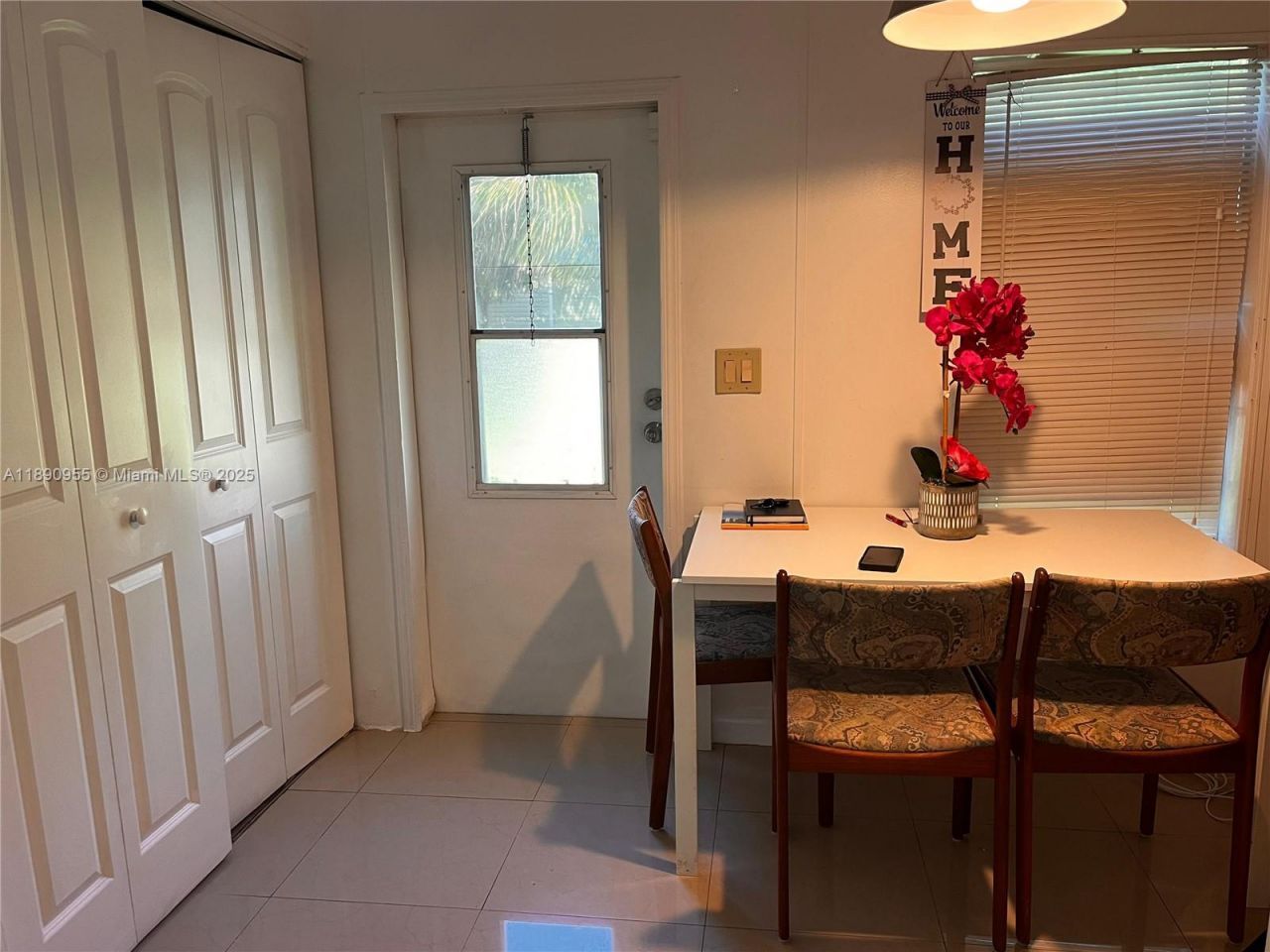 909 SW 131 Way, Davie, FL 33325 Photo