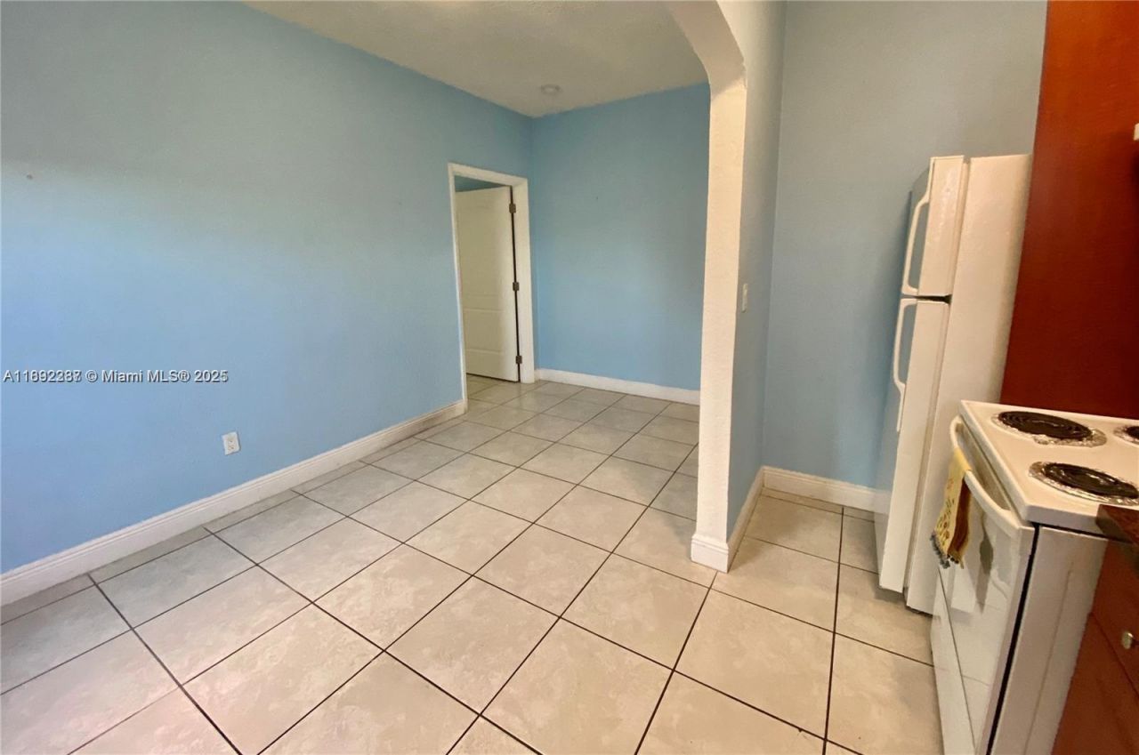 313 N Krome Ave, Unit B, Homestead, FL 33030 Photo