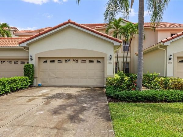 15201 Royal Windsor LN, Unit 403, FORT MYERS, FL 33919