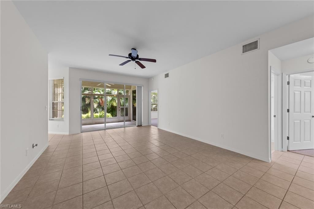 15201 Royal Windsor Ln, Unit 403, Fort Myers, FL 33919 Photo
