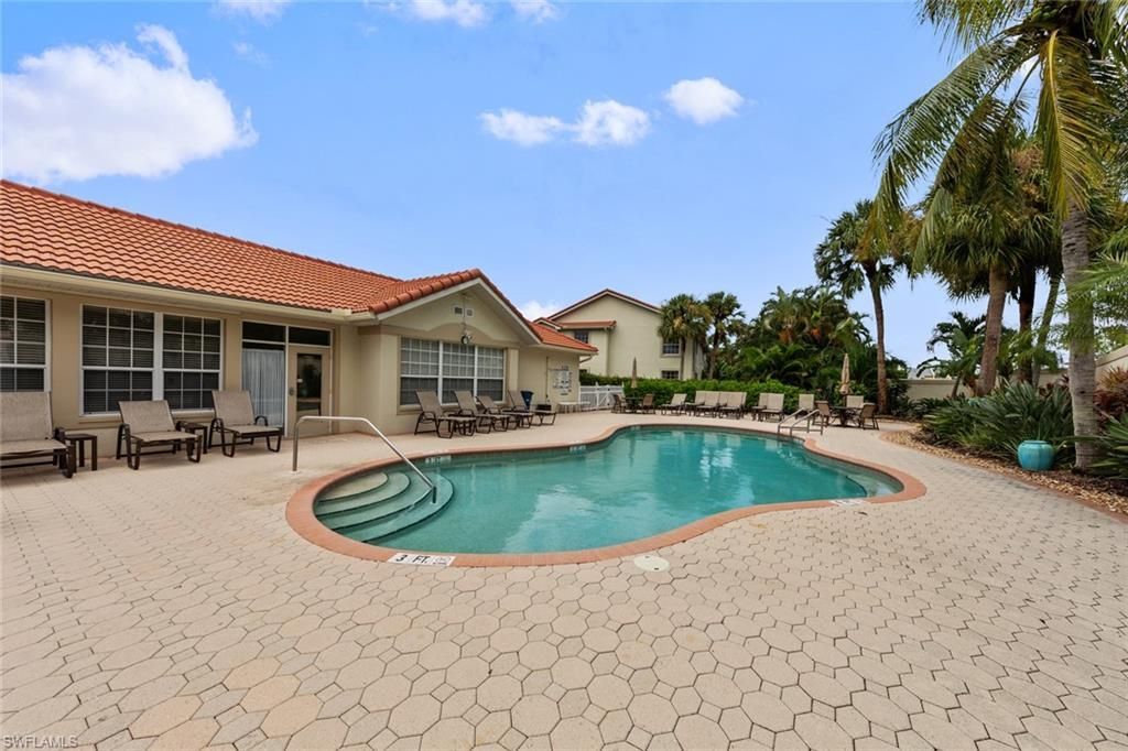 15201 Royal Windsor Ln, Unit 403, Fort Myers, FL 33919 Photo
