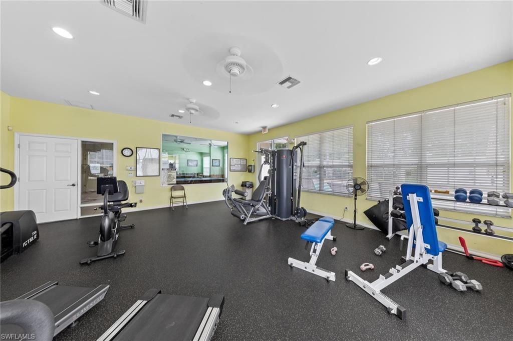 15201 Royal Windsor Ln, Unit 403, Fort Myers, FL 33919 Photo