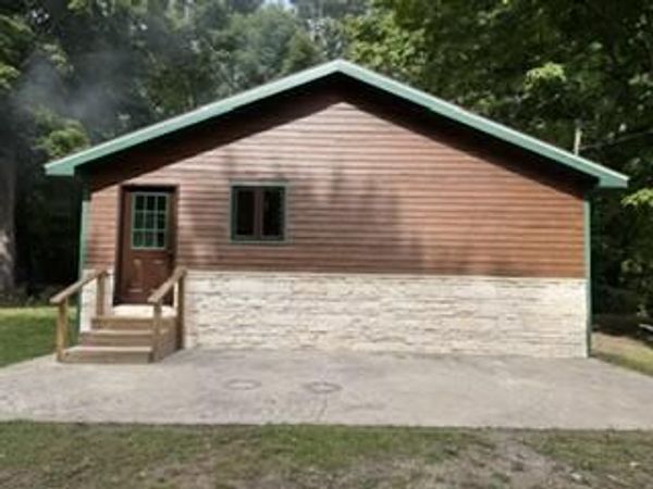 25254 S Raber RD, Goetzville, MI 49736