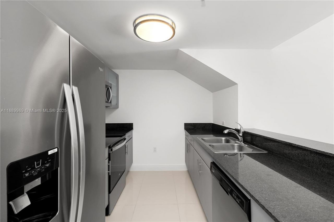 1861 NW S River Dr, Unit 406, Miami, FL 33125 Photo