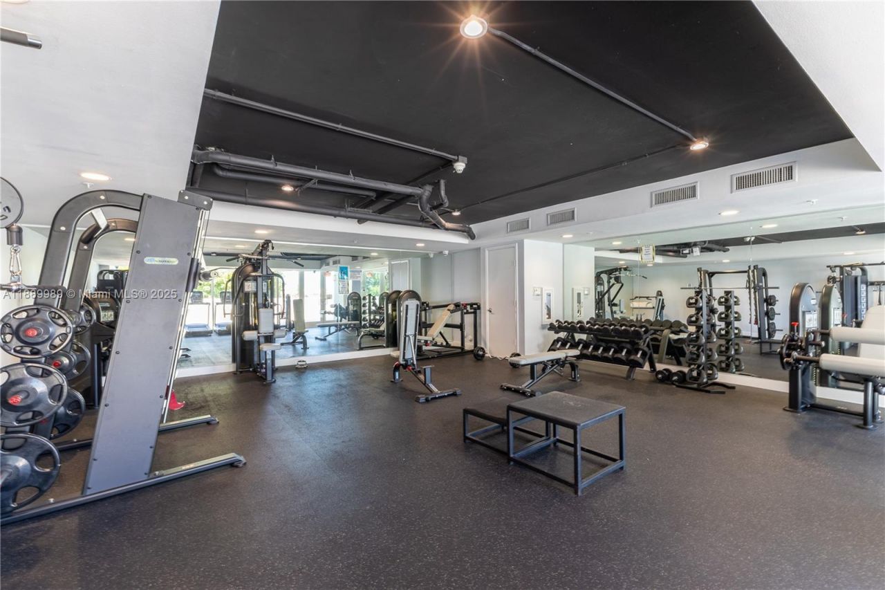 1861 NW S River Dr, Unit 406, Miami, FL 33125 Photo