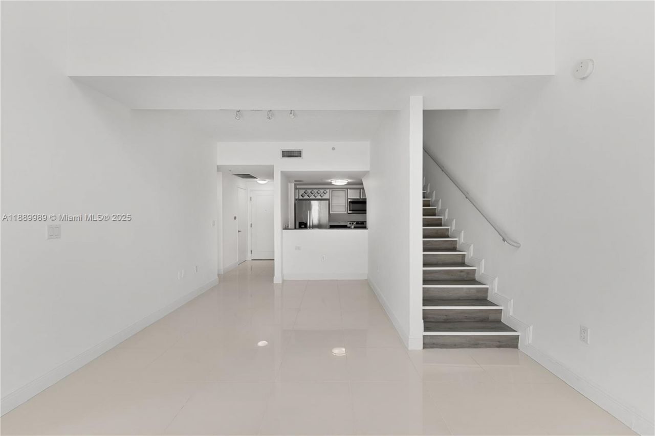 1861 NW S River Dr, Unit 406, Miami, FL 33125 Photo