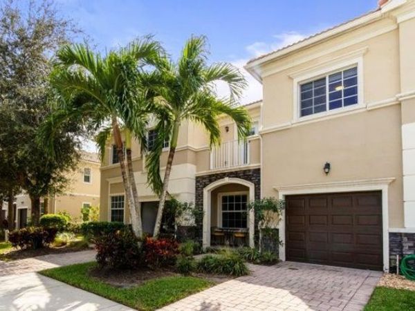 6120 SE Portofino Circle, Hobe Sound, FL 33455
