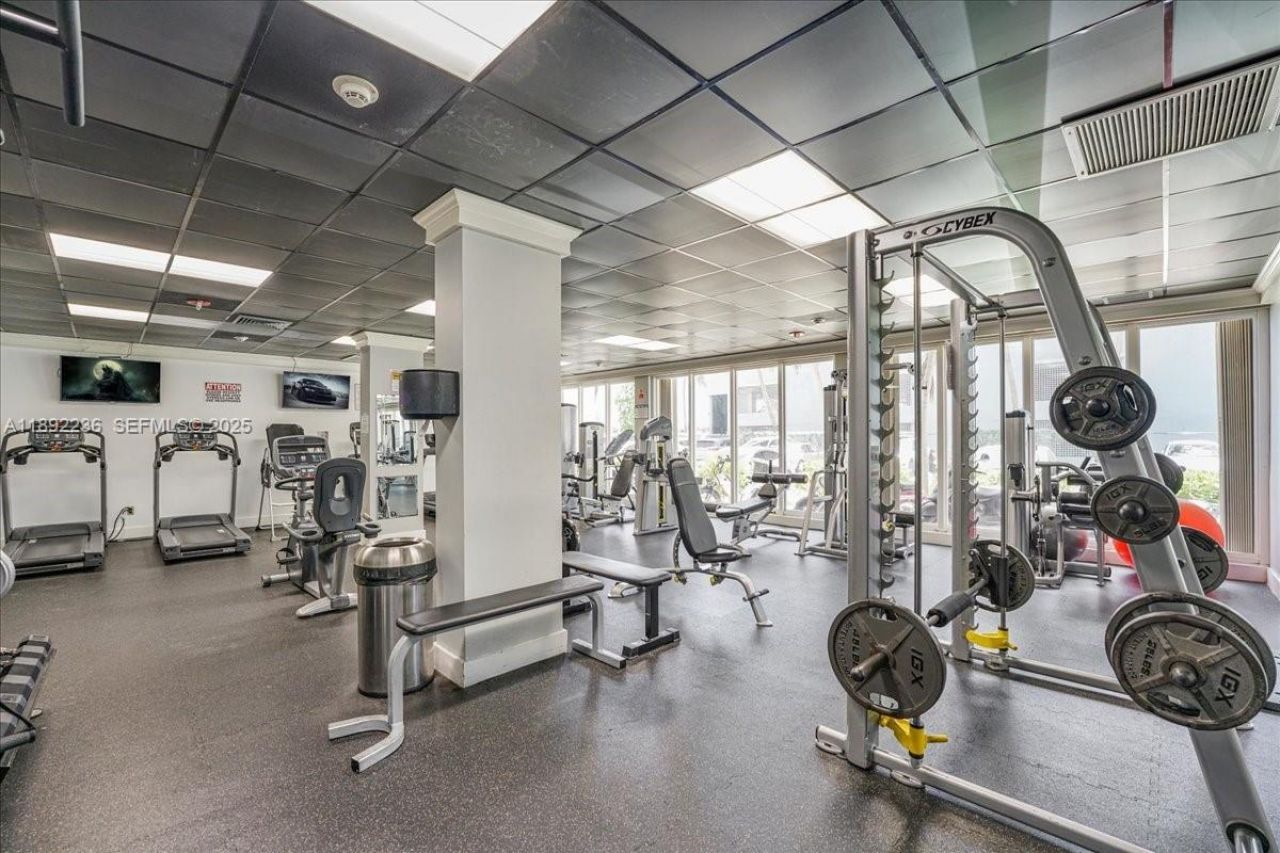 1865 79th St, Unit 12G, North Bay Village, FL 33141 Photo