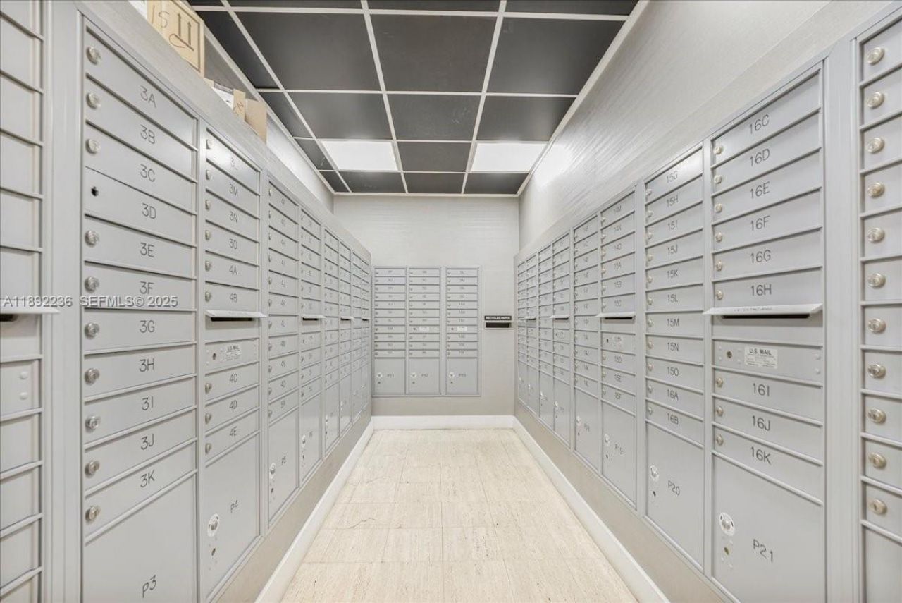 1865 79th St, Unit 12G, North Bay Village, FL 33141 Photo