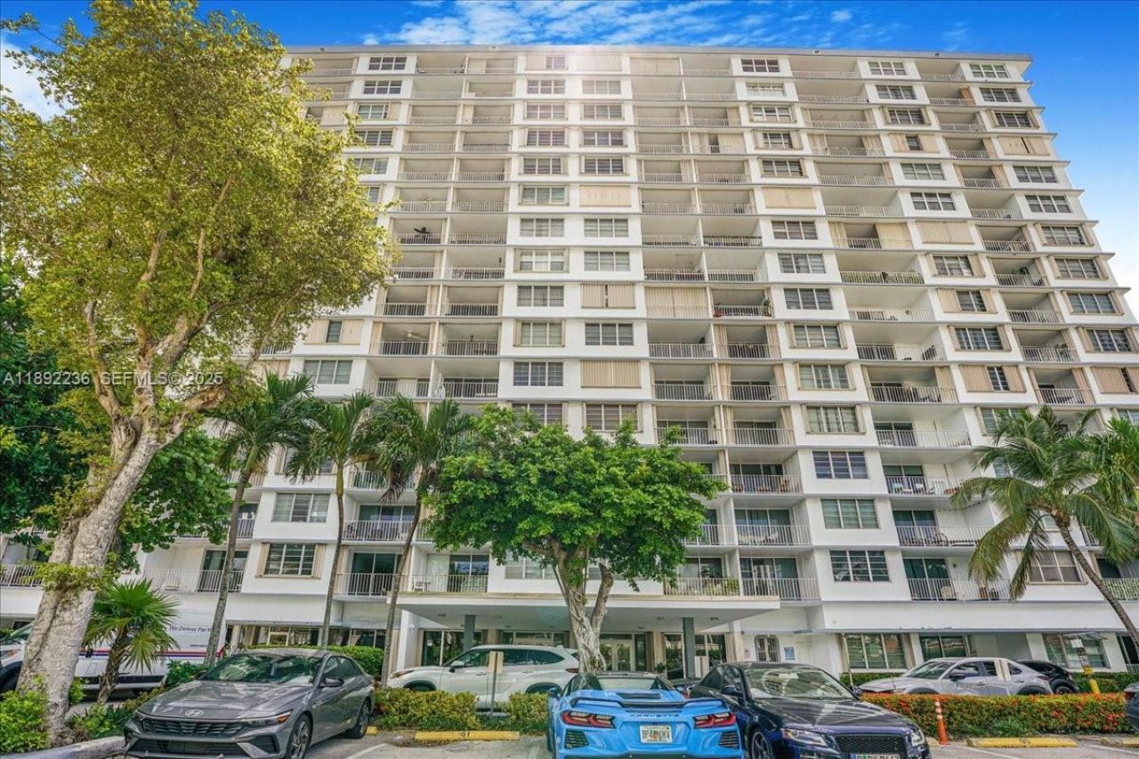 1865 79th St, Unit 12G, North Bay Village, FL 33141 Photo