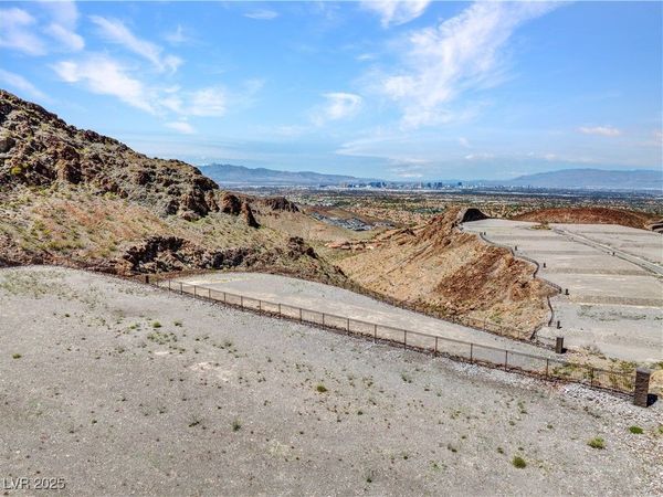 36 High Knoll Court , Henderson, NV 89012