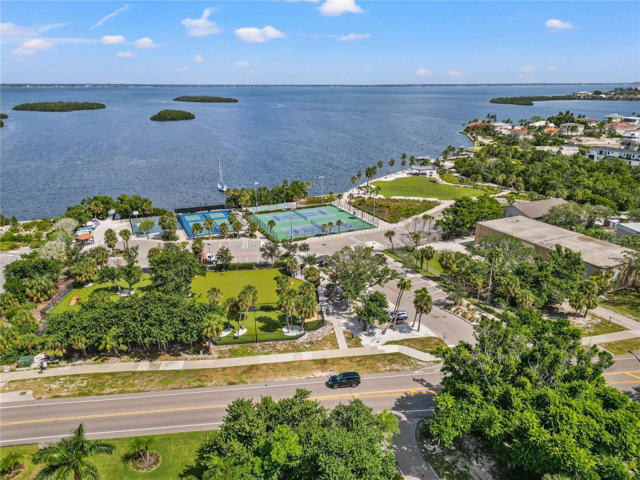 2823 Gulf Of Mexico Drive, Longboat Key, FL 34228 Photo
