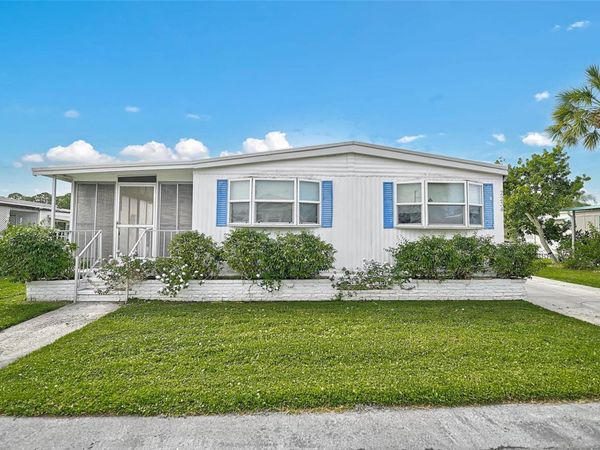 2234 PIAZZA DRIVE, SARASOTA, FL 34238
