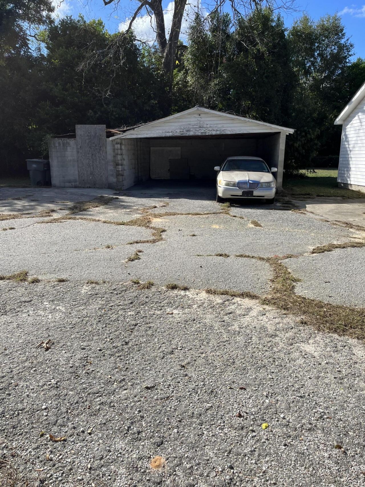 1110 Whitman Photo 34