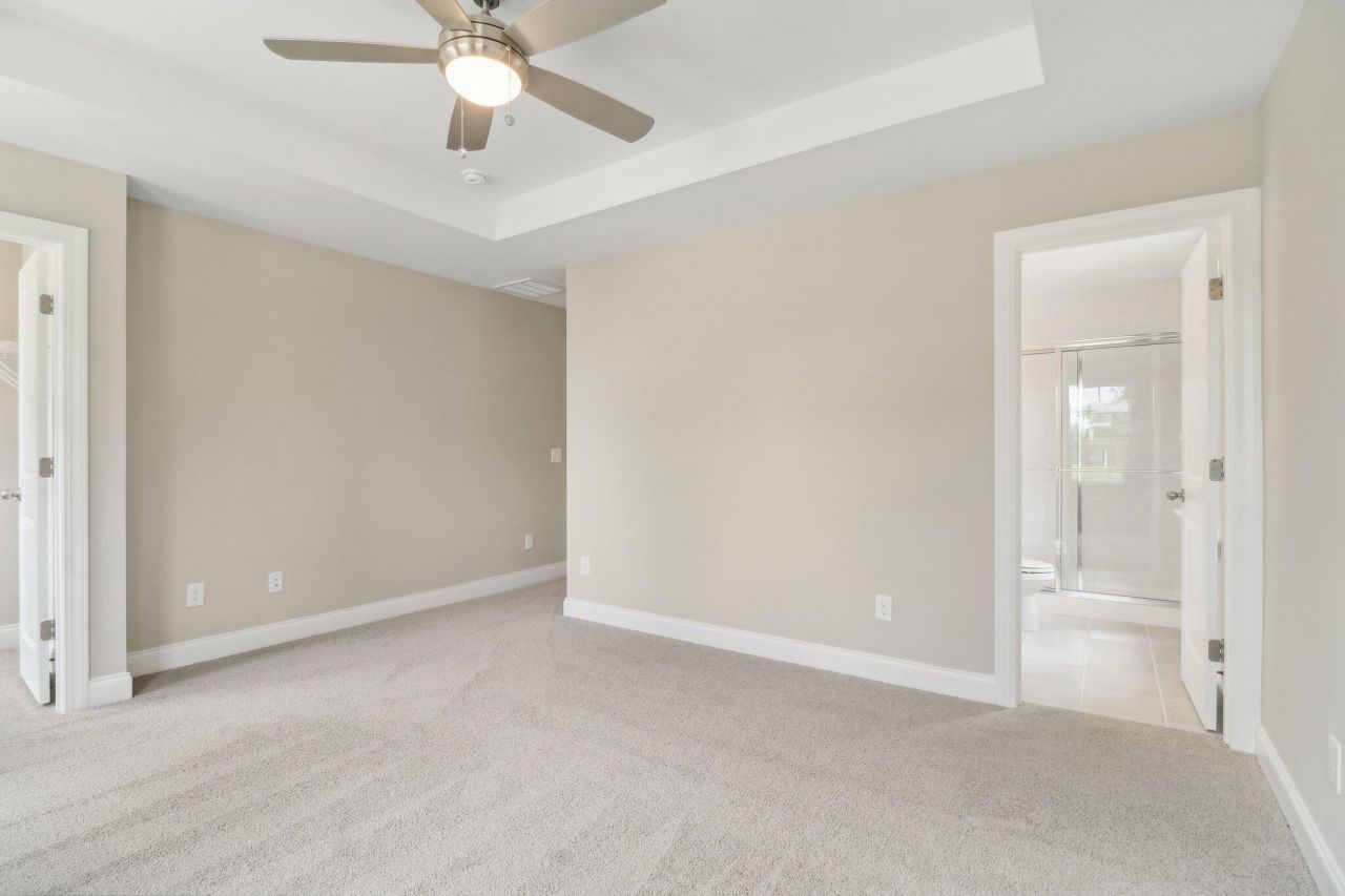 2000 Buggs Lane Photo 14