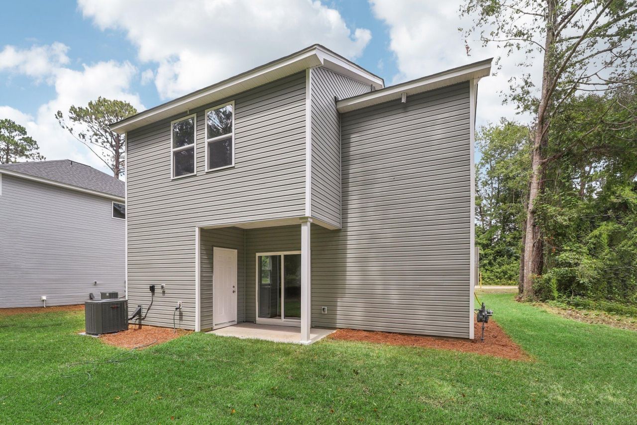 2000 Buggs Lane Photo 29