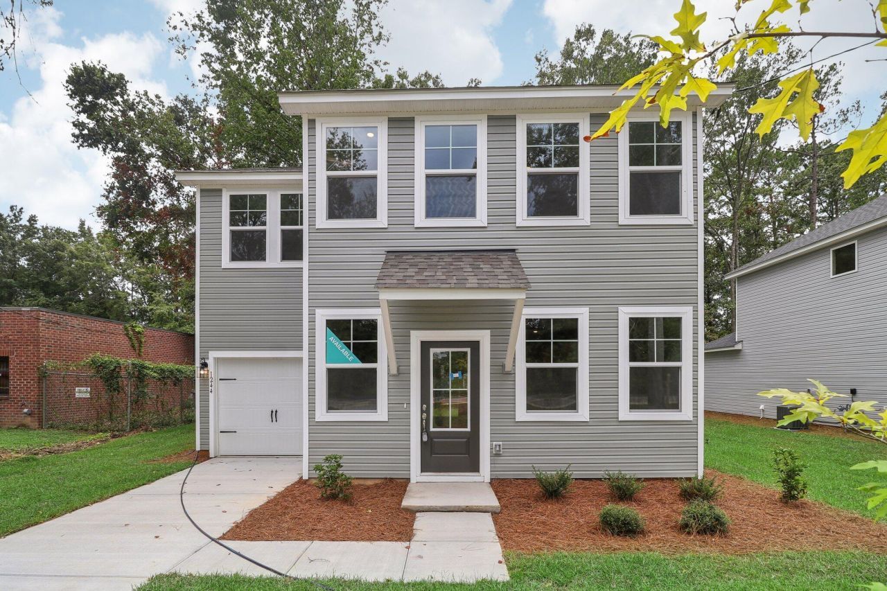 2000 Buggs Lane Photo 4