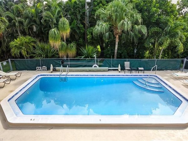 4931 Vincennes CT, Unit 6, CAPE CORAL, FL 33904