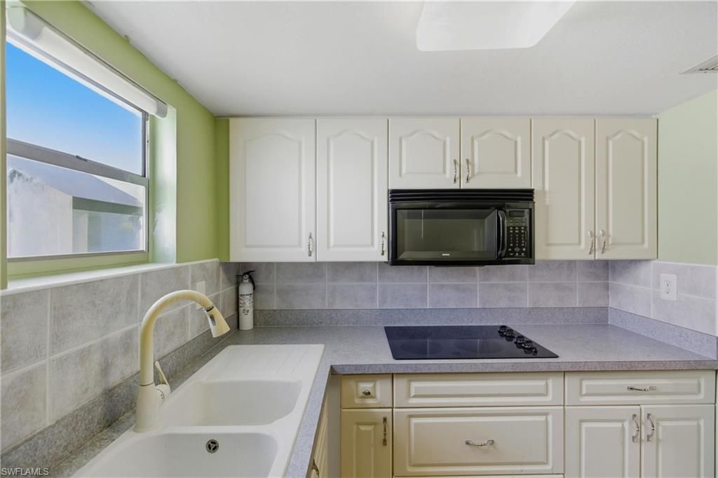 4931 Vincennes Ct, Unit 6, Cape Coral, FL 33904 Photo