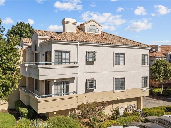18117 Erik Court, Unit 413, Canyon Country, CA 91387