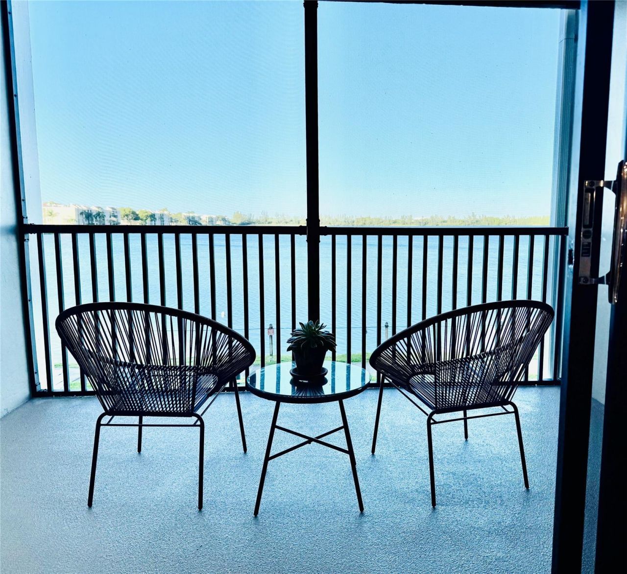 112 Lake Emerald, Unit 206, Oakland Park, FL 33309 Main Photo
