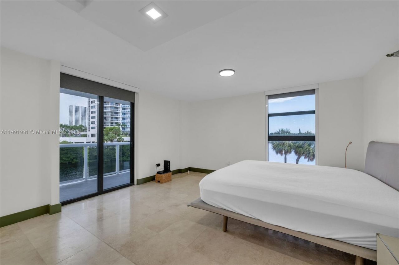 20515 E Country Club Dr, Unit 343, Aventura, FL 33180 Photo