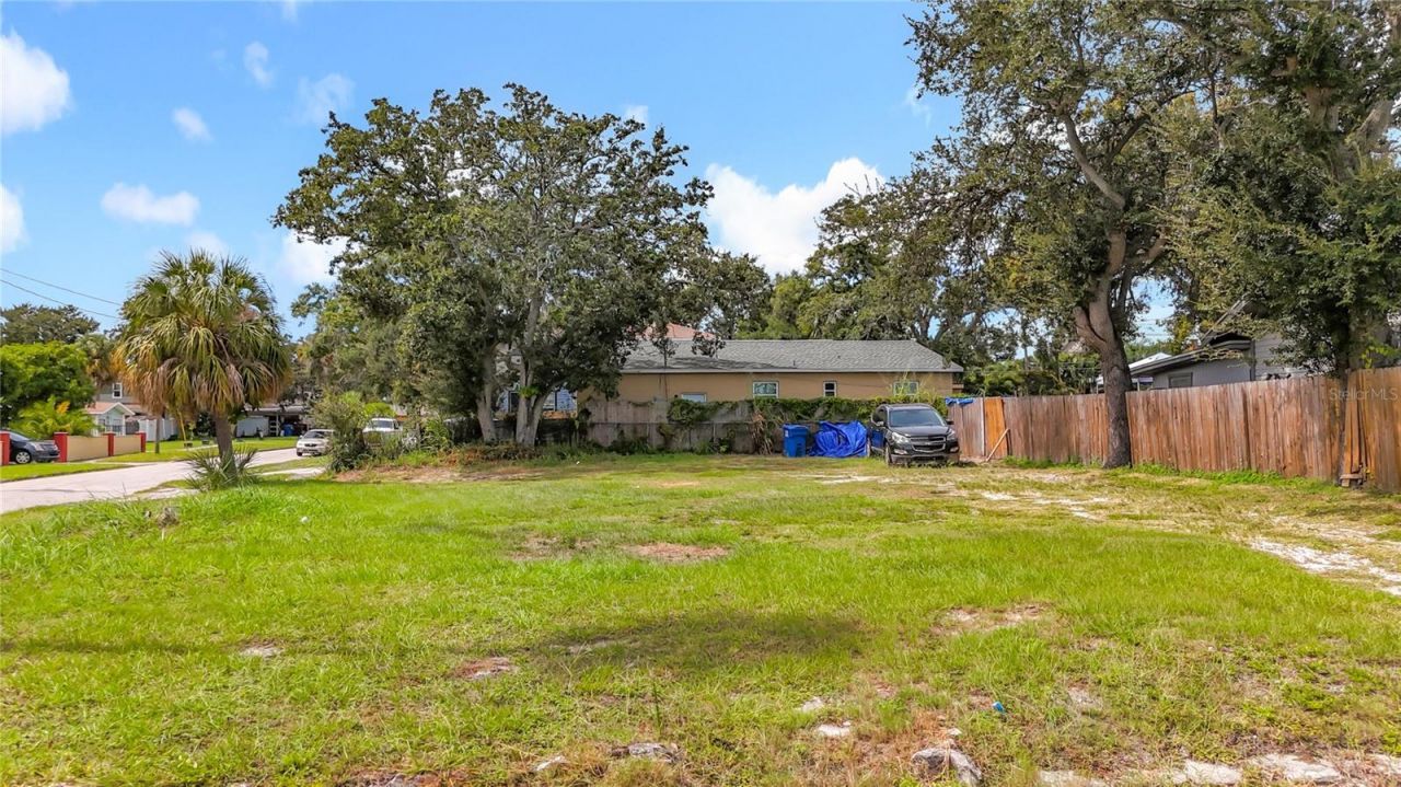 1831 10th Street S, Saint Petersburg, FL 33705 Photo