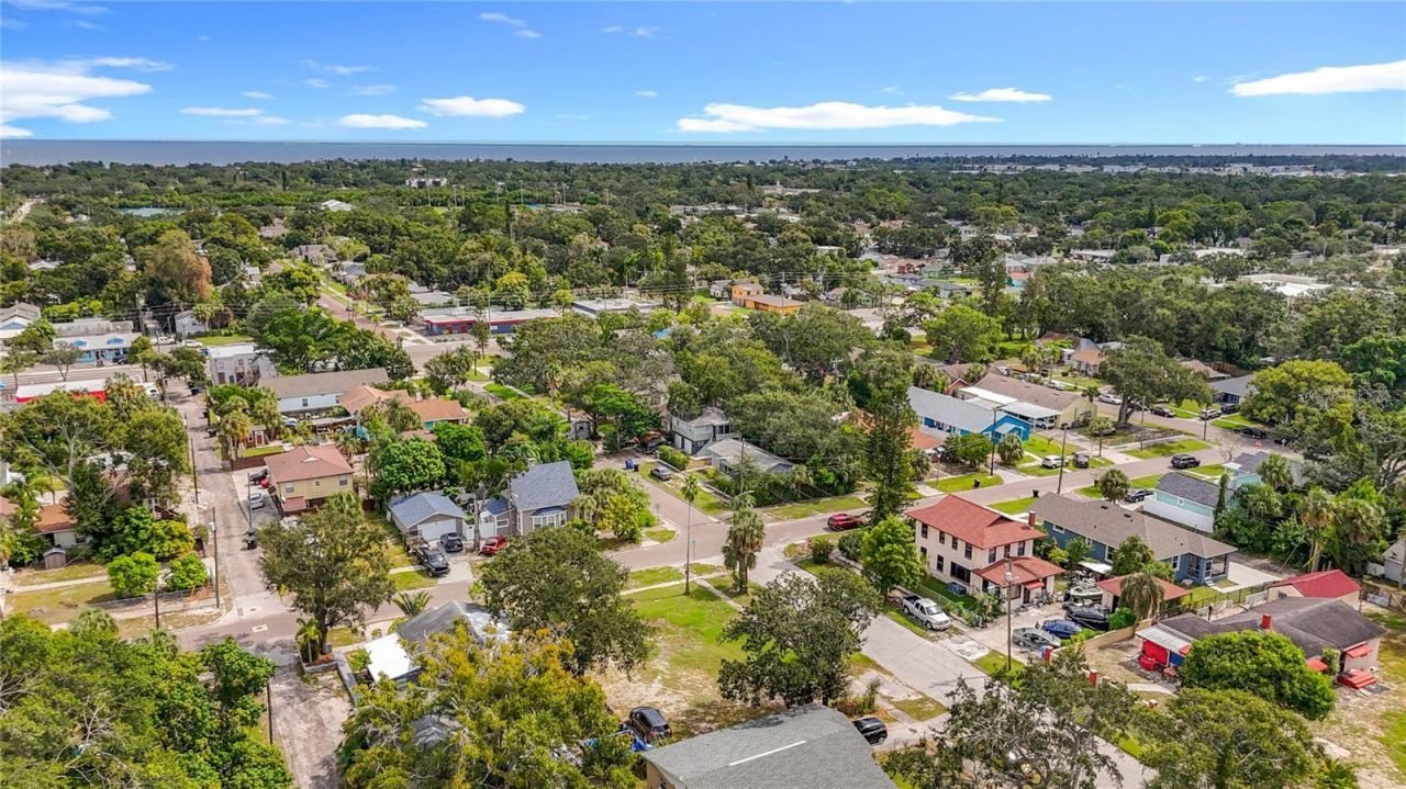 1831 10th Street S, Saint Petersburg, FL 33705 Photo