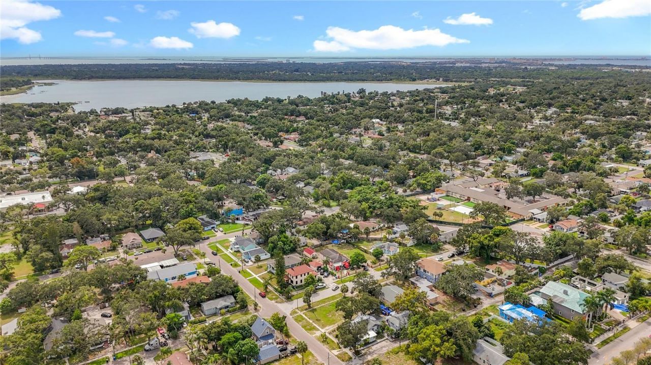 1831 10th Street S, Saint Petersburg, FL 33705 Photo